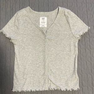GAP teen short sleeve shirt